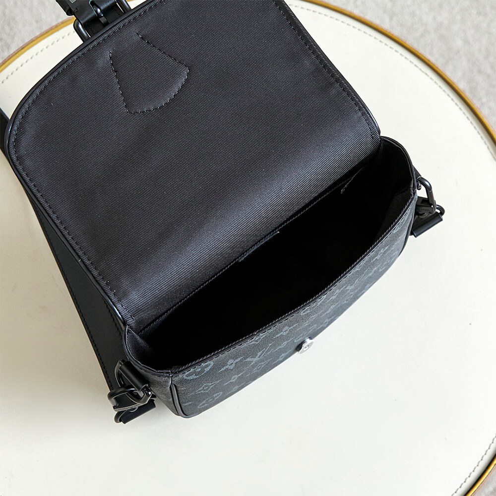 LV Montsouris Messenger PM